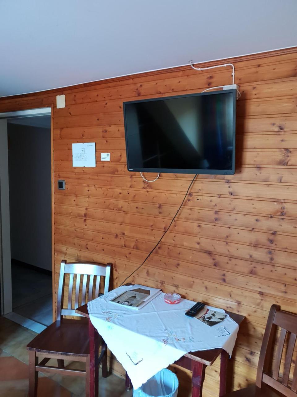 Pirates Hotel Hainburg an der Donau Dış mekan fotoğraf
